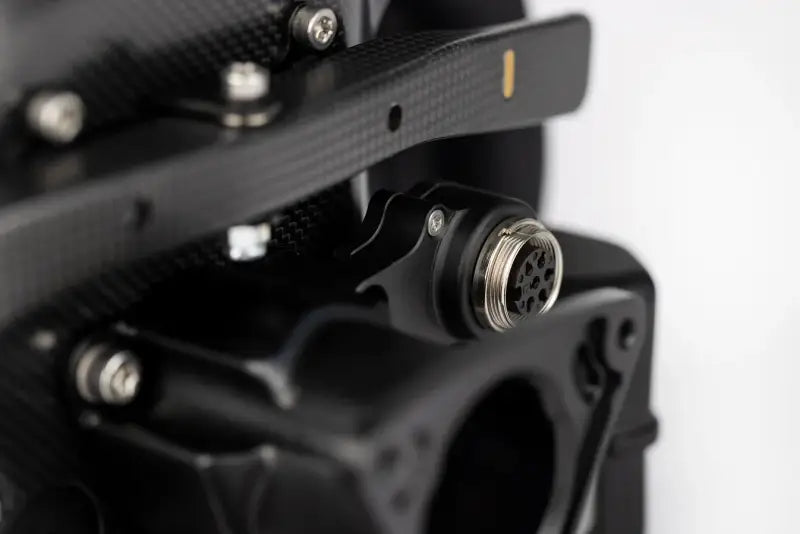 Mercedes-AMG PETRONAS Formula One Team Sim Racing Steering Wheel (2024/2025) - Steering Wheel